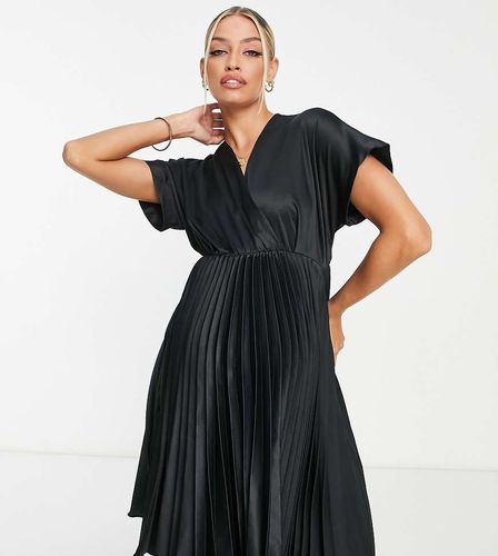 Vestito skater midi a pieghe a portafoglio nero - Closet London Maternity - Modalova