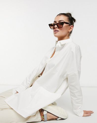 Camicia in cotone organico oversize con dettaglio con tasca, color crema - Aligne - Modalova