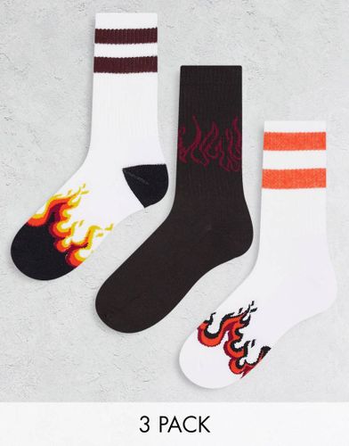 Confezione da 3 paia di calzini sportivi con fiamme e a righe-Nero - ASOS DESIGN - Modalova