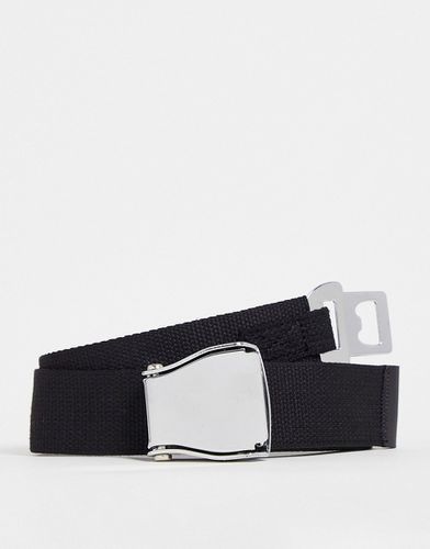 Cintura sottile in tessuto nero con fibbia stile cintura di sicurezza - ASOS DESIGN - Modalova