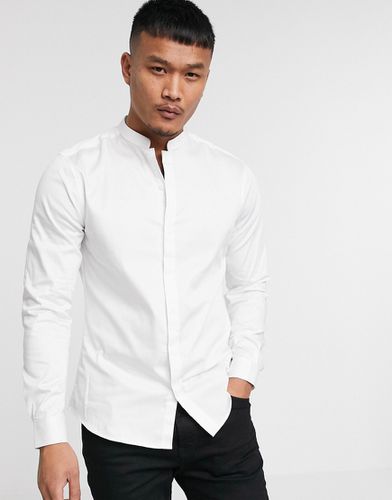 Premium - Camicia slim bianca in rasatello con colletto alla coreana - ASOS DESIGN - Modalova