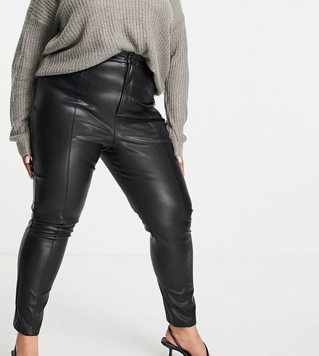 X Lorna Luxe - Leggings in pelle sintetica neri con profili-Nero - In The Style Plus - Modalova