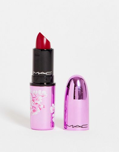 Wild Cherry Love Me Lipstick - Rossetto nella tonalità Cheery Cherry - MAC - Modalova