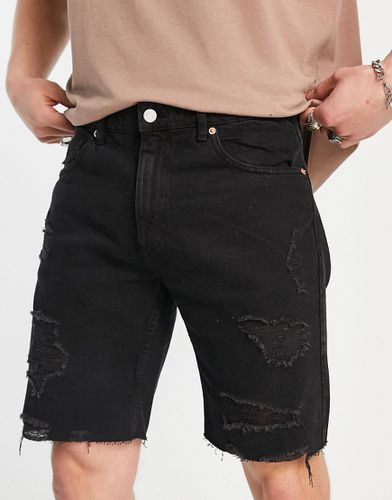 Pantaloncini di jeans nero tinto - Pull & Bear - Modalova