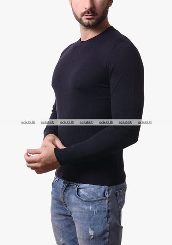 Maglione uomo blu scuro logo patch in misto lana merino - Armani Exchange - Modalova
